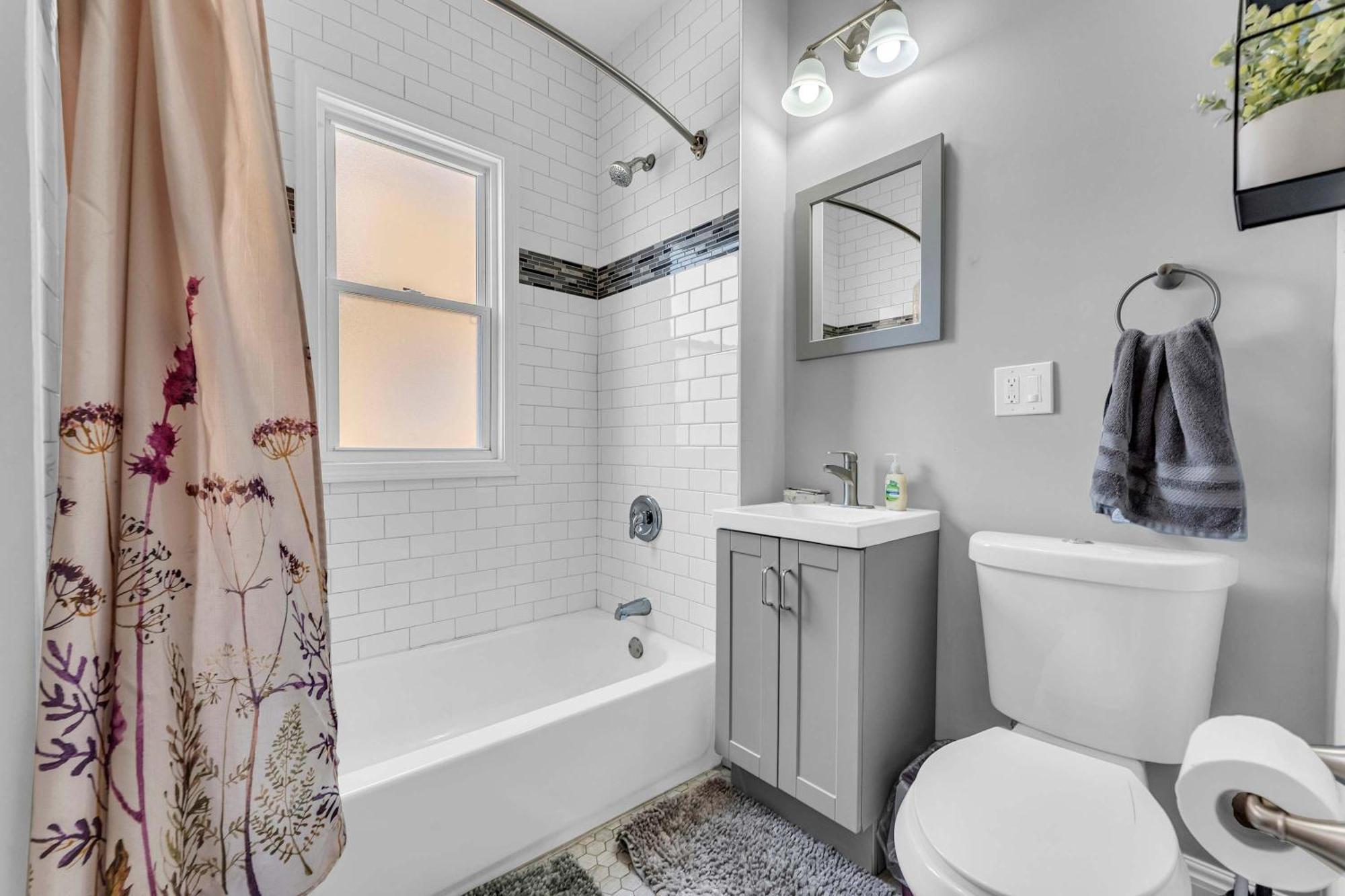 Beautifully Remodeled Duplex Apt In West Blvd Cleveland Eksteriør bilde